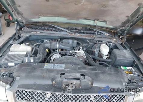 2003 Chevrolet Silverado 1500 Work Truck z USA, uszkodzony, nr VIN 1GCEC14X73Z104477